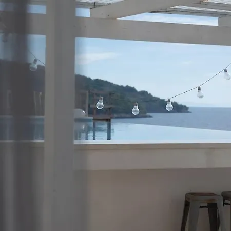 酒店 Seafront With Infinity Pool & Eleiko Gym Gdinj
